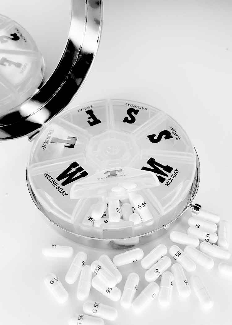 7 Day Pillbox - Drip Design - Image 2