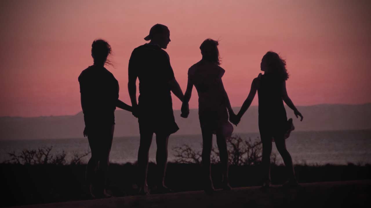 How Parents Can Help Children Struggling with Peer Pressure